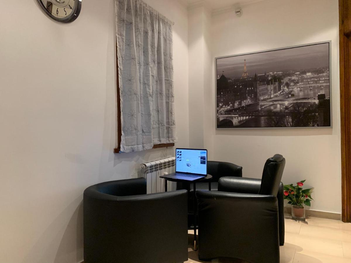 Bella Roma - Ee Hotel Ngoại thất bức ảnh